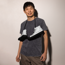 Load image into Gallery viewer, High top canvas shoes